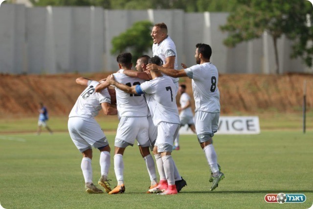 חגיגה גדולה בקרב שחקני טבריה (נזיה סולטאן)