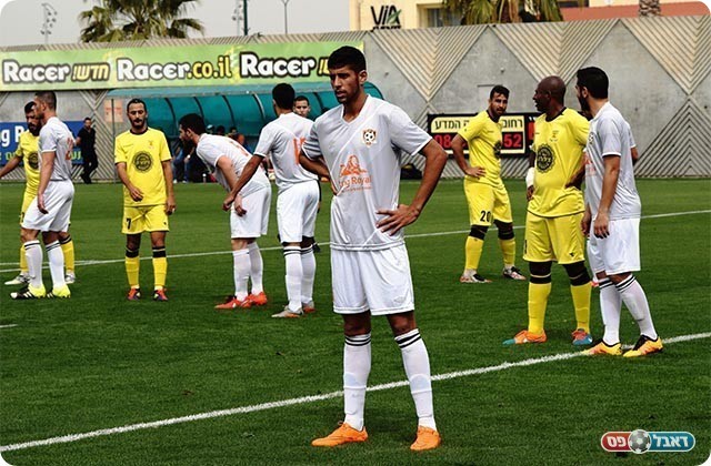 שחקני שתי הקבוצות (דני מלניצקי)