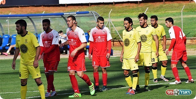 שחקני שתי הקבוצות (דני מלניצקי)