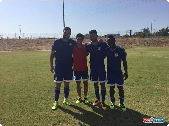 שחקני דימונה בסיום המשחק (איציק כלפי)