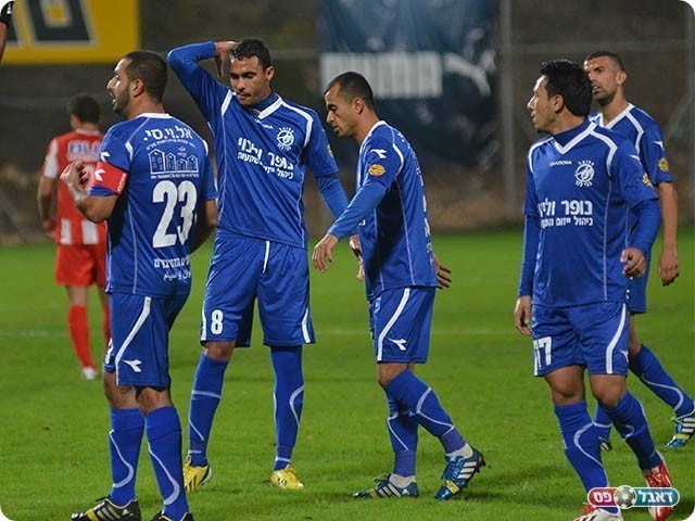 שחקני לוד (צילום: ארנון לוי)