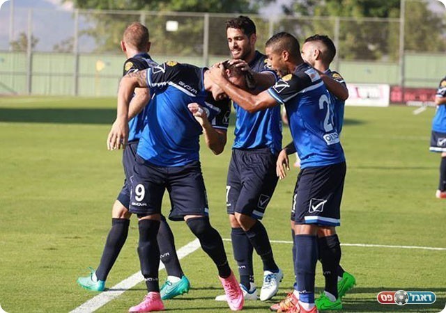 שחקני עפולה (ארנון לוי)