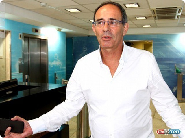 אריאל שיימן (שי לוי)