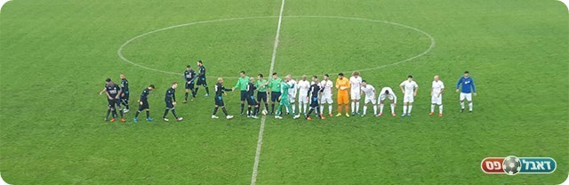 שחקני שתי הקבוצות (שמוליק מזרחי)