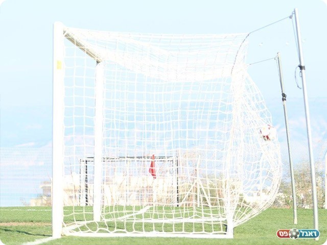 הכדור של אבי עמר ברשת (עודד חסין)