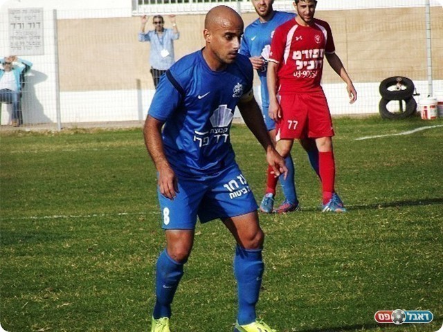 ורד משעריים