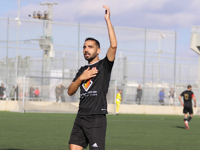 מעל הליגה. אדרי (דאפר מחאמיד)