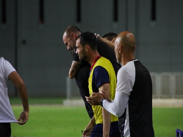 סימון וי על המטרה. מוטי איווניר והצוות המקצועי של נוף הגליל חוגגים הישארות (בן מלניק)