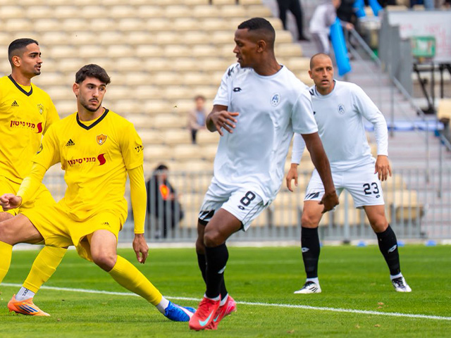 אמנון טדלה (רועי קור)