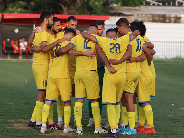 חדר הלבשה מהטובים שיש. שחקני אתא/ביאליק (דאפר מחאמיד)