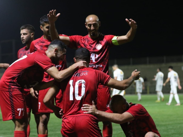 אחרי ניצחון גדול. שחקני באקה (וואסים מואסי)