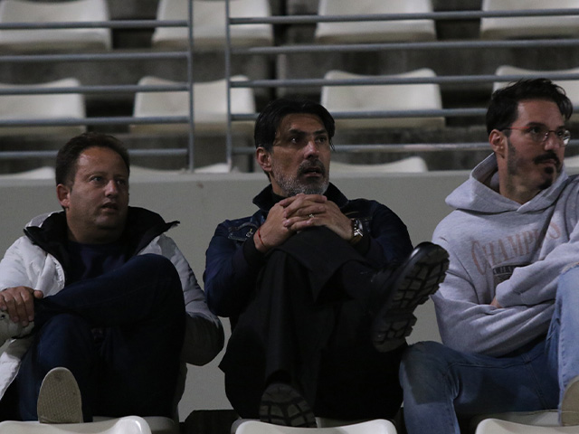 דודו אוואט. בנה סגל נהדר יחד עם זולו (דאפר מחאמיד)