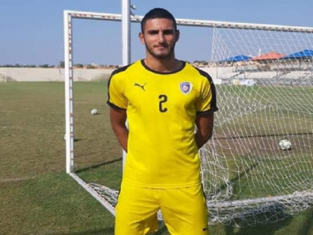 חזר לכפר קאסם. באסל טאהא במדיה הקודמים של הקבוצה 