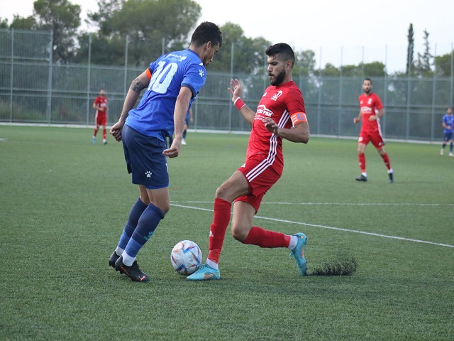 כשהוא ממוקד בכדורגל, זו חגיגה לעיניים. עלי ח'טיב (דאפר מאחמיד)