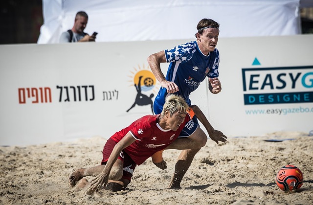 טארס שקולסקי מהמצטיינים בחדרה עוצר את גוטו היפני (צילום: עודד קרני)