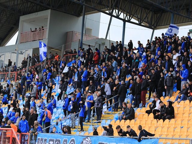 יחגגו בסיום? אוהדי טבריה (דאפר מאחמיד)