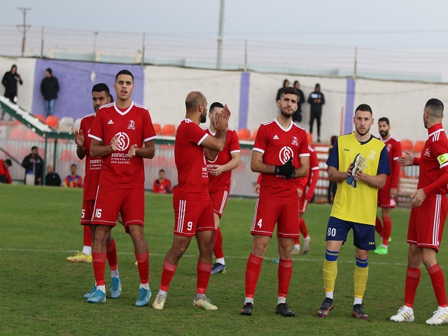 קיוו לעונה טובה הרבה יותר. שחקני הפועל כפר כנא (דאפר מאחמיד)