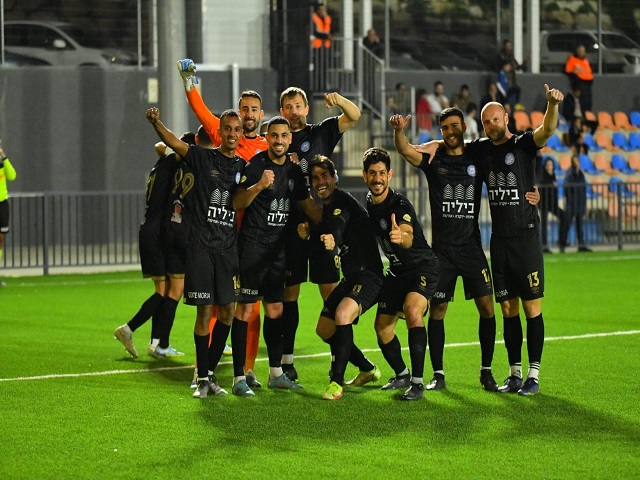 ספק אם יש קבוצה, שתתקרב לשיא כזה. שחקני קרית ים צוהלים (עדי דטליס)